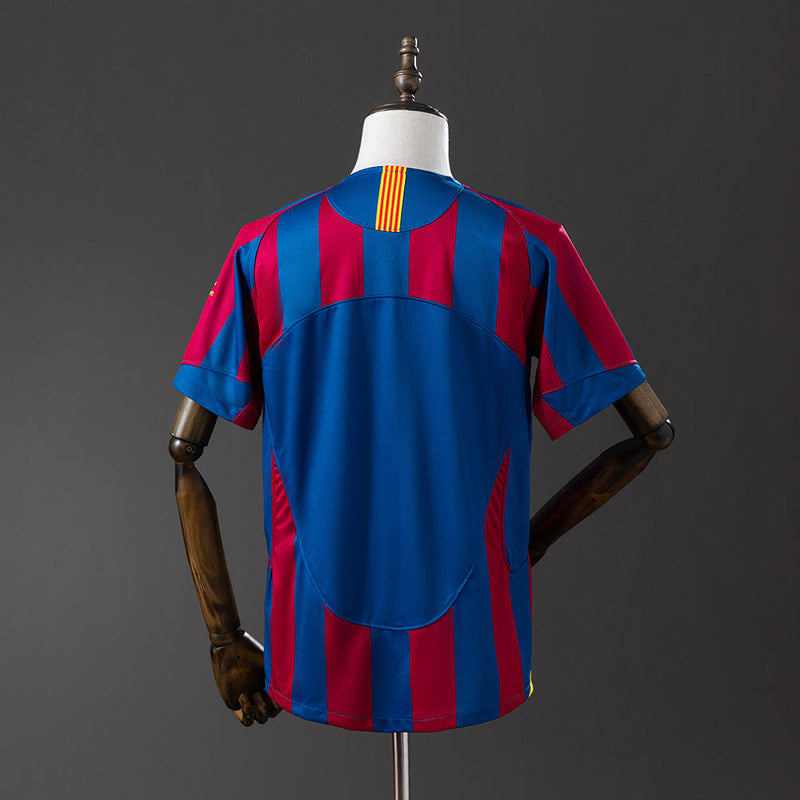 Retro Barcelona 05/06 Home
