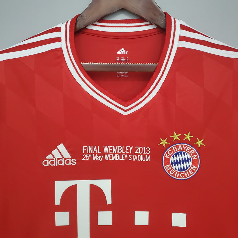 Retro Camisa Longa Bayern Munich 13/14 Champions League