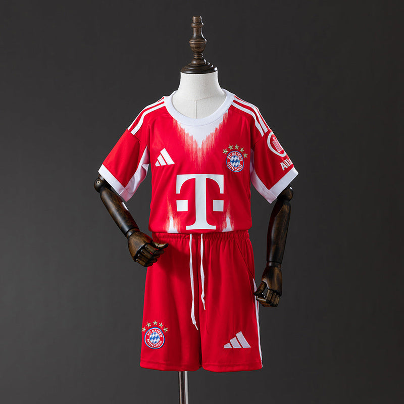 25/26 Bayern Munich Home Kit Infantil