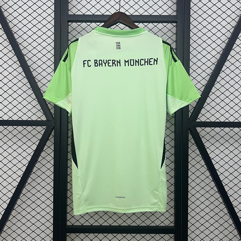 25/26 Bayern Munich Goleiro