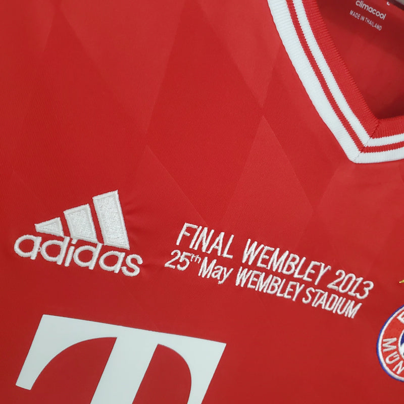 Retro Camisa Longa Bayern Munich 13/14 Champions League