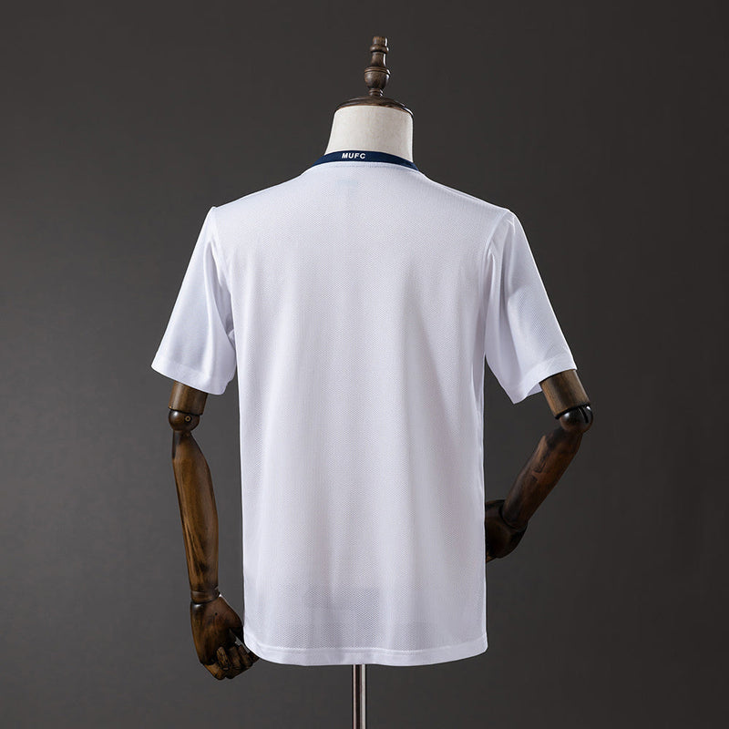 Retro Manchester United 07/08 Away