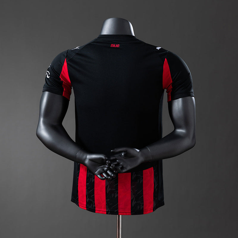 25/26 Milan Jogador Home