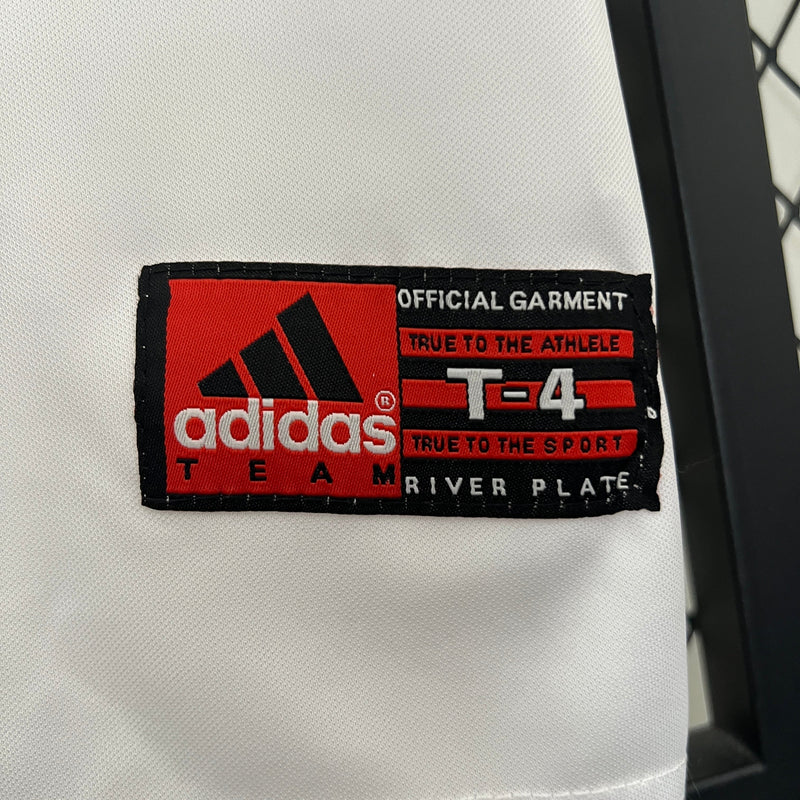 Retro River Plate 98/99 Home